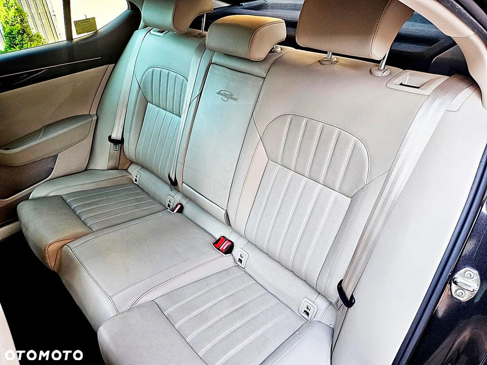 Skoda Superb 2.0 TDI DSG L&K - 14