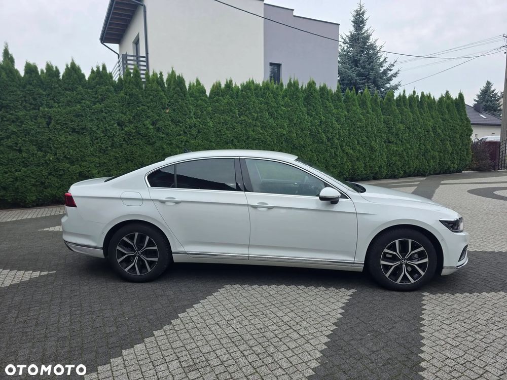 Volkswagen Passat 2.0 TDI Elegance DSG - 15
