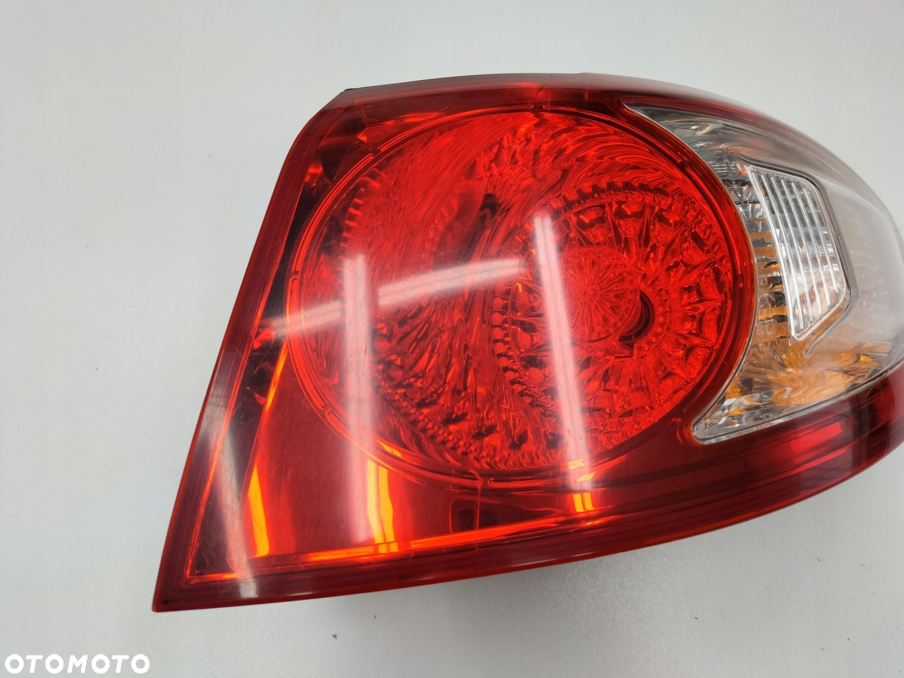 LAMPA W BLOTNIK PRAWA TYL TYLNA HYUNDAI SANTA FE SANTA-FE II LATA 2006-2009 - 2