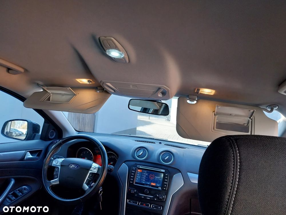 Ford Mondeo 2.0 Trend X - 22