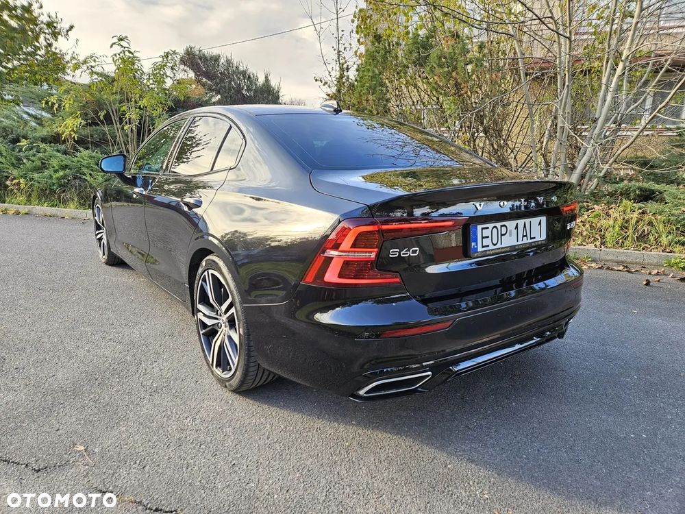 Volvo S60 T4 R-Design - 6