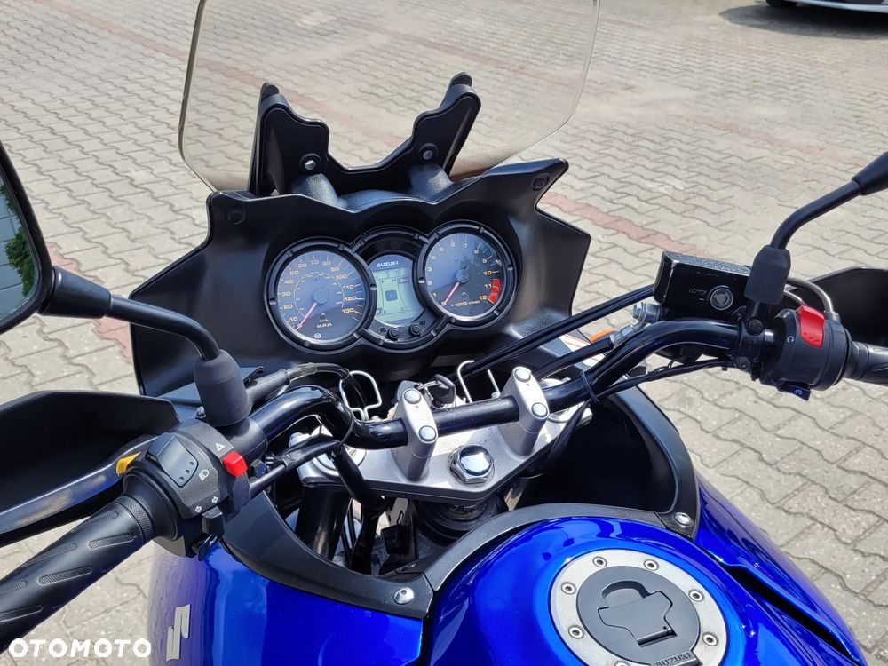 Suzuki V-STROM - 22