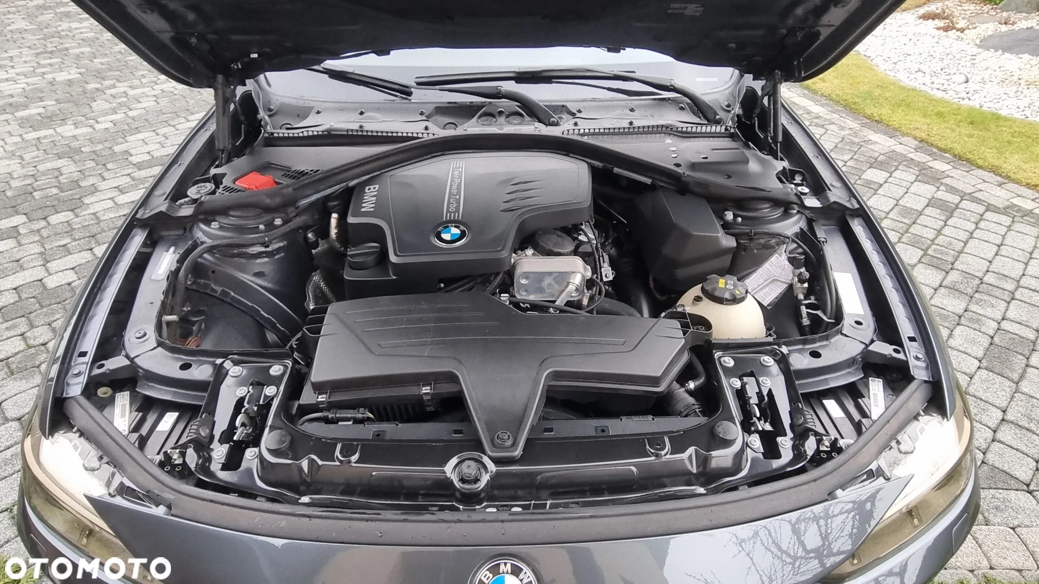 BMW Seria 3 328i Luxury Line - 32