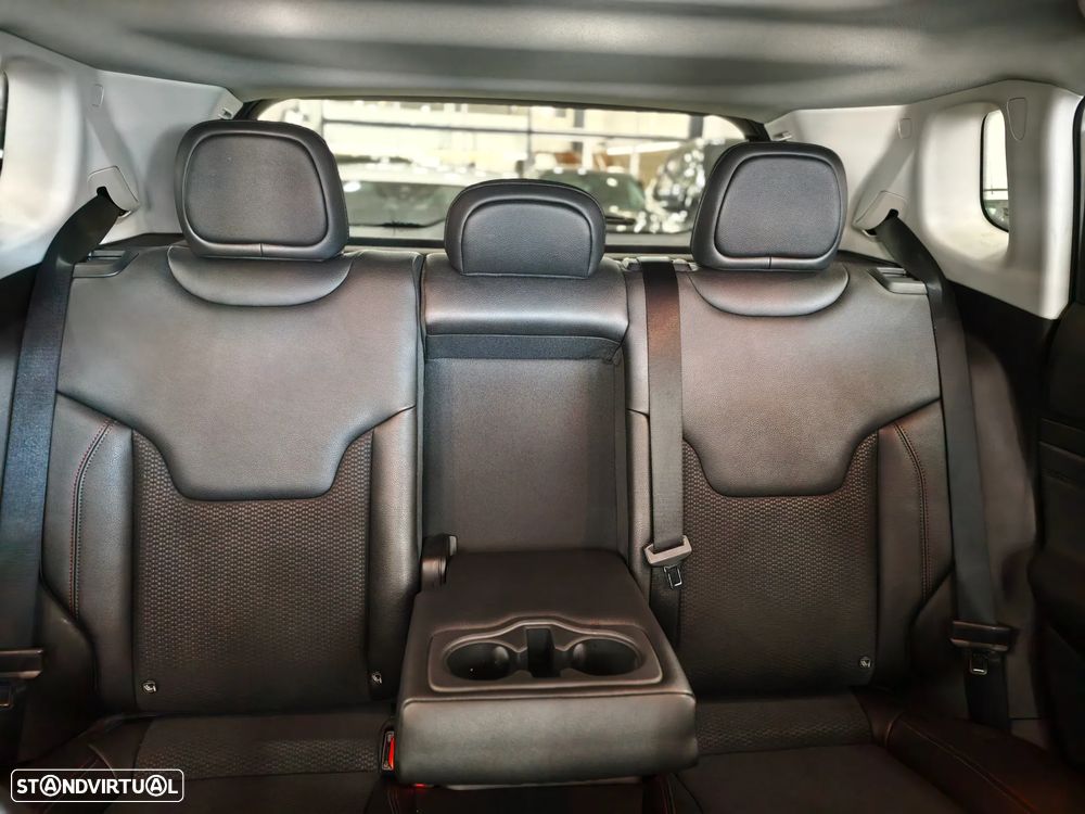 Jeep Compass 1.3 TG Trailhawk - 27