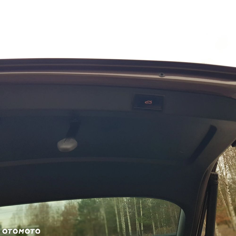 Skoda Octavia 2.0 TDI Elegance DSG - 10
