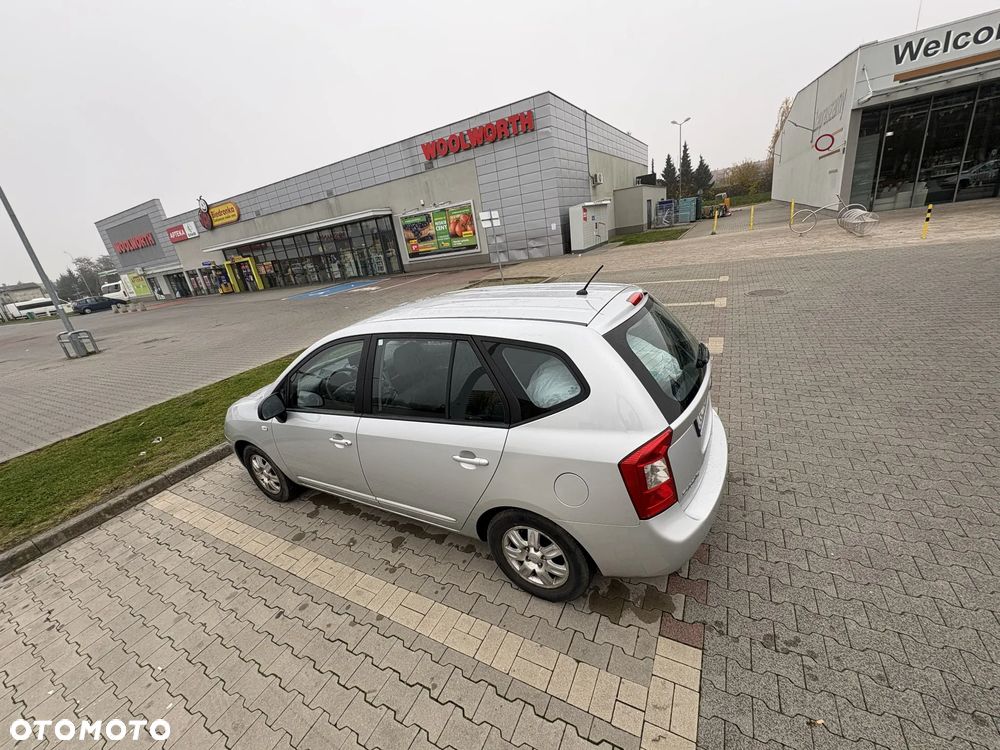 Kia Carens 2.0 EX - 6