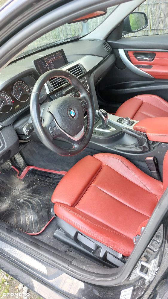 BMW Seria 3 328i Sport Line - 16