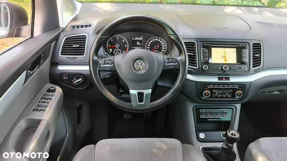Volkswagen Sharan 2.0 TDI Highline - 18