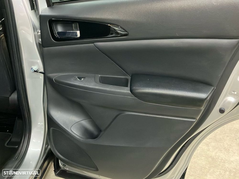 Mitsubishi Eclipse Cross 1.5 MIVEC - 24