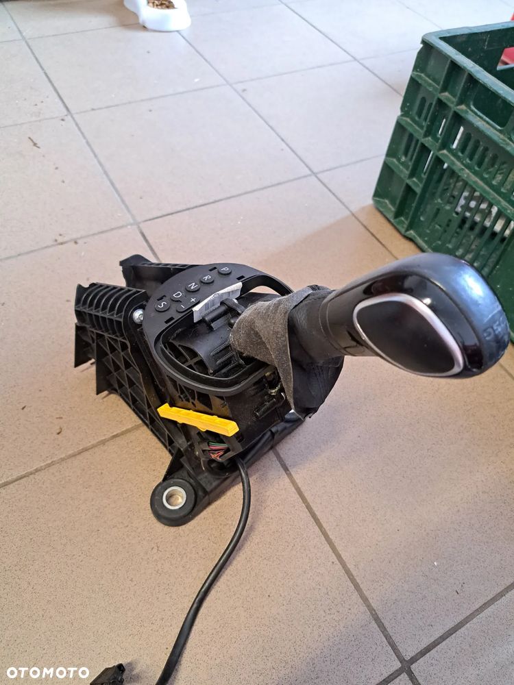 WYBIERAK LEWAREK MIESZEK AUTOMAT VW VOLKSWAGEN T5 FL LIFT 7E1713025B - 1