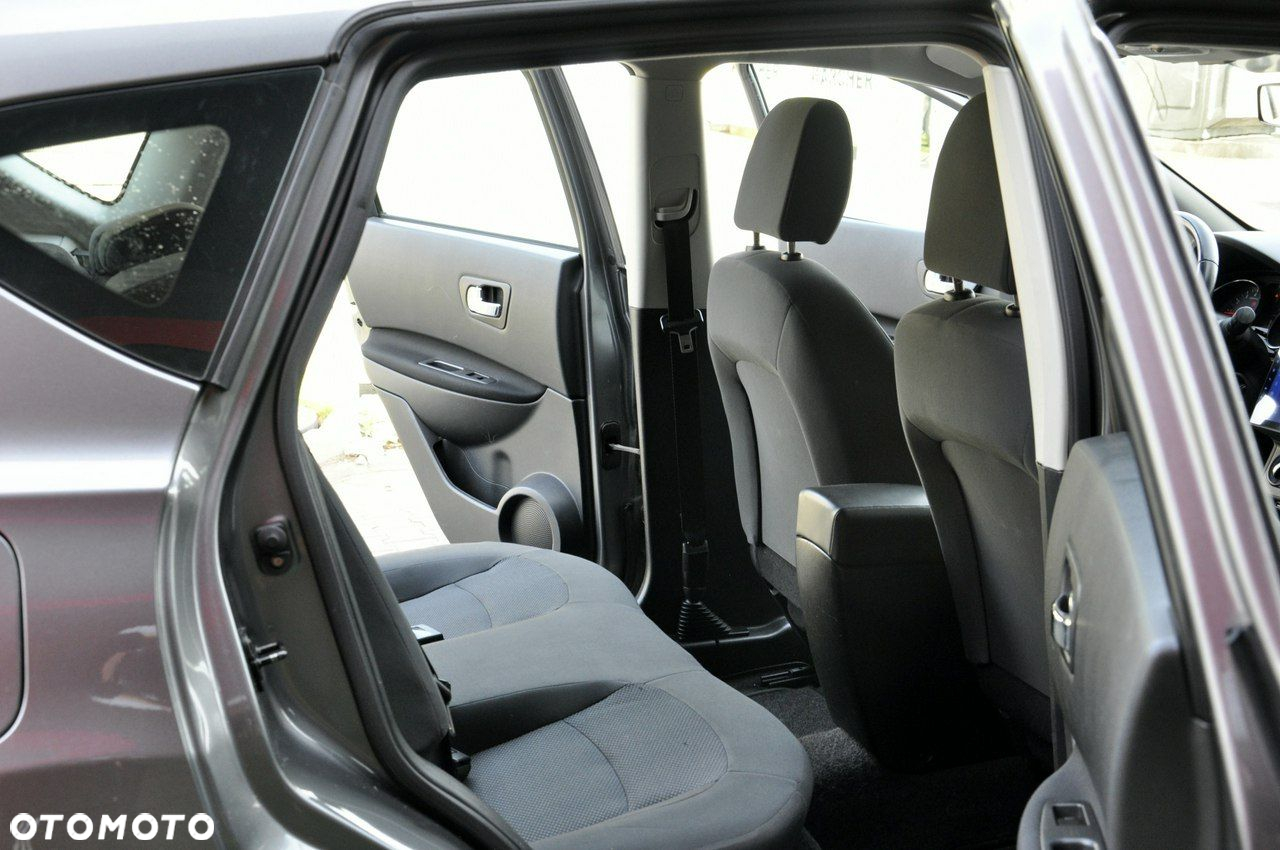 Nissan Qashqai 1.6 visia - 35
