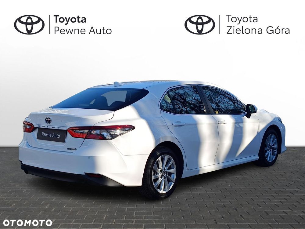 Toyota Camry 2.5 Hybrid Comfort CVT - 4
