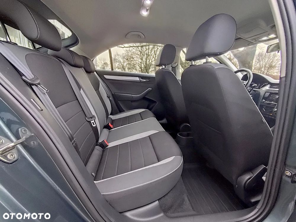 Skoda RAPID 1.0 TSI Active - 9