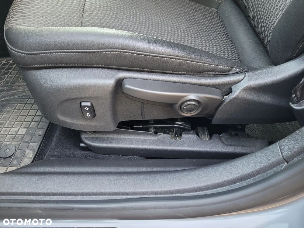 Opel Insignia 1.6 CDTI Innovation S&S Eco - 21