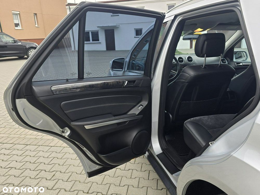 Mercedes-Benz ML - 18