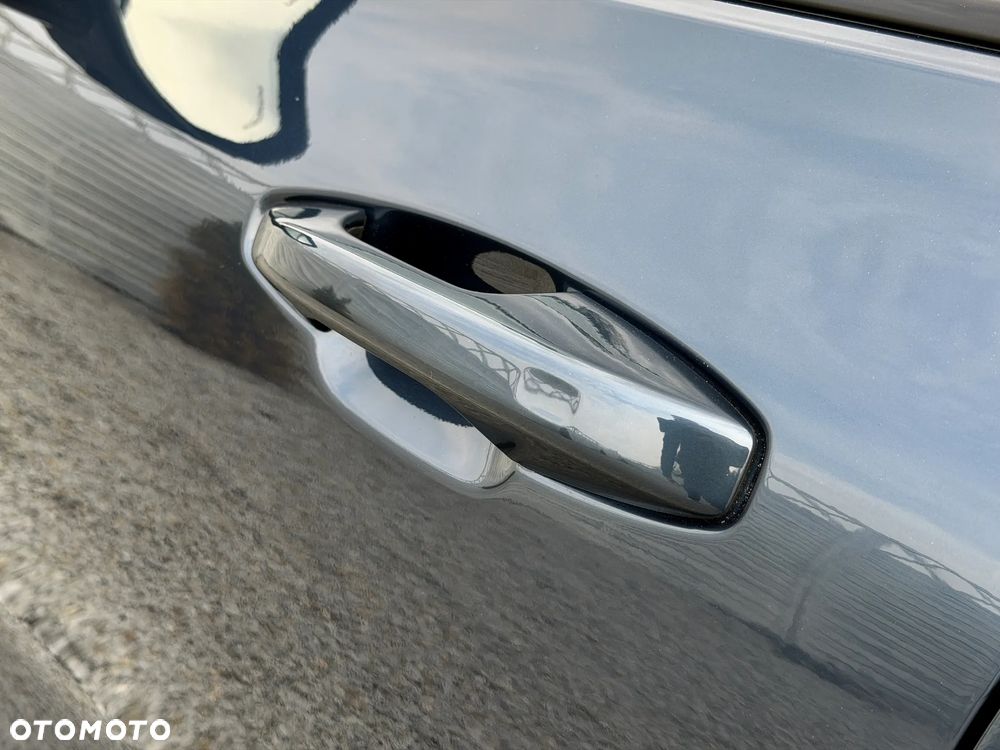 Volvo S60 B5 B AWD Ultimate Dark - 34