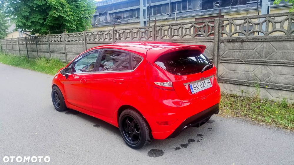 Ford Fiesta - 4