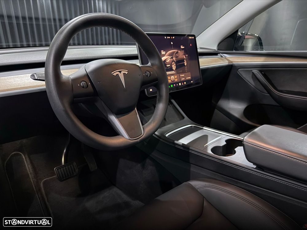 Tesla Model Y Standard - 15