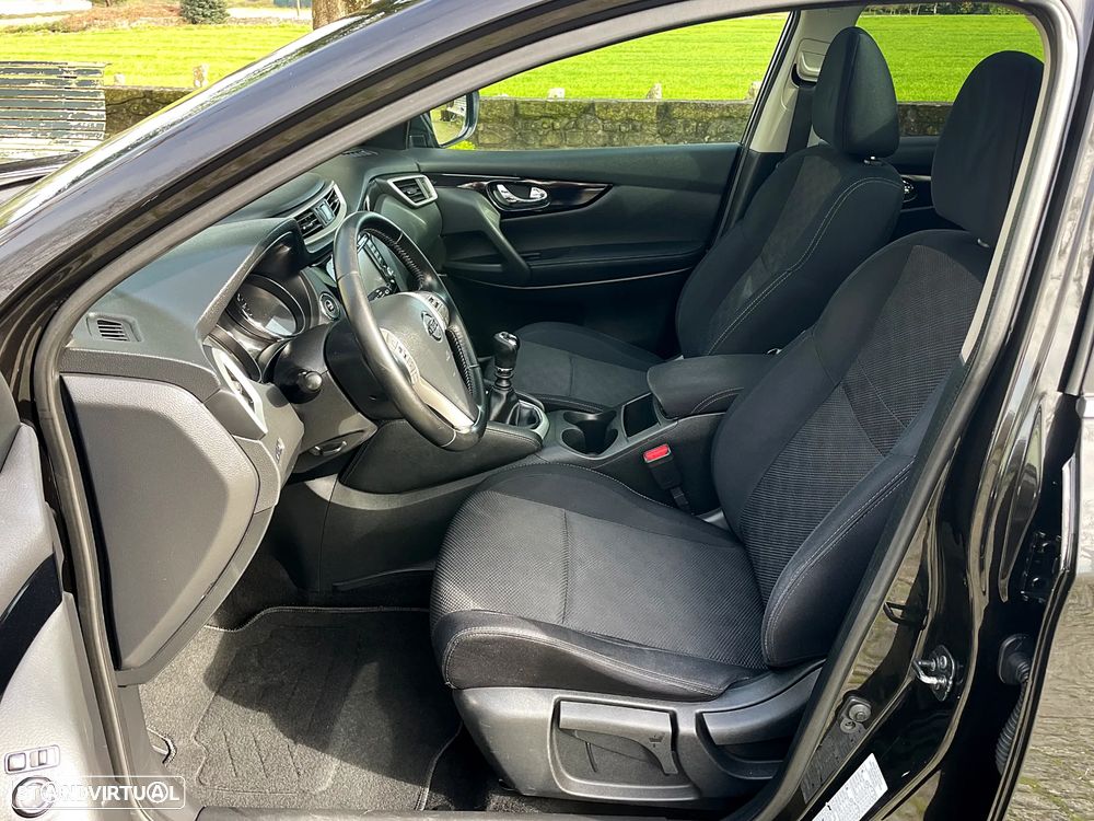 Nissan Qashqai 1.5 dCi N-Connecta 18 - 15