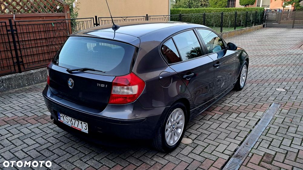 BMW Seria 1 116i - 4