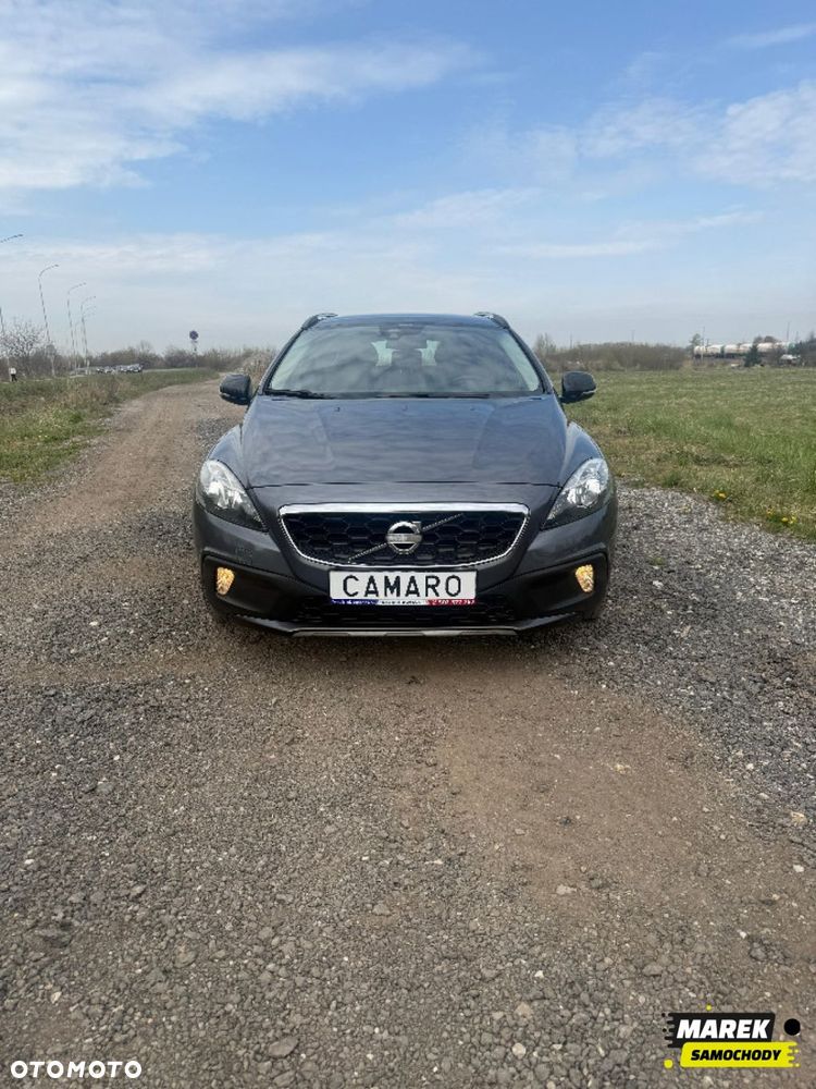 Volvo V40 Cross Country - 2