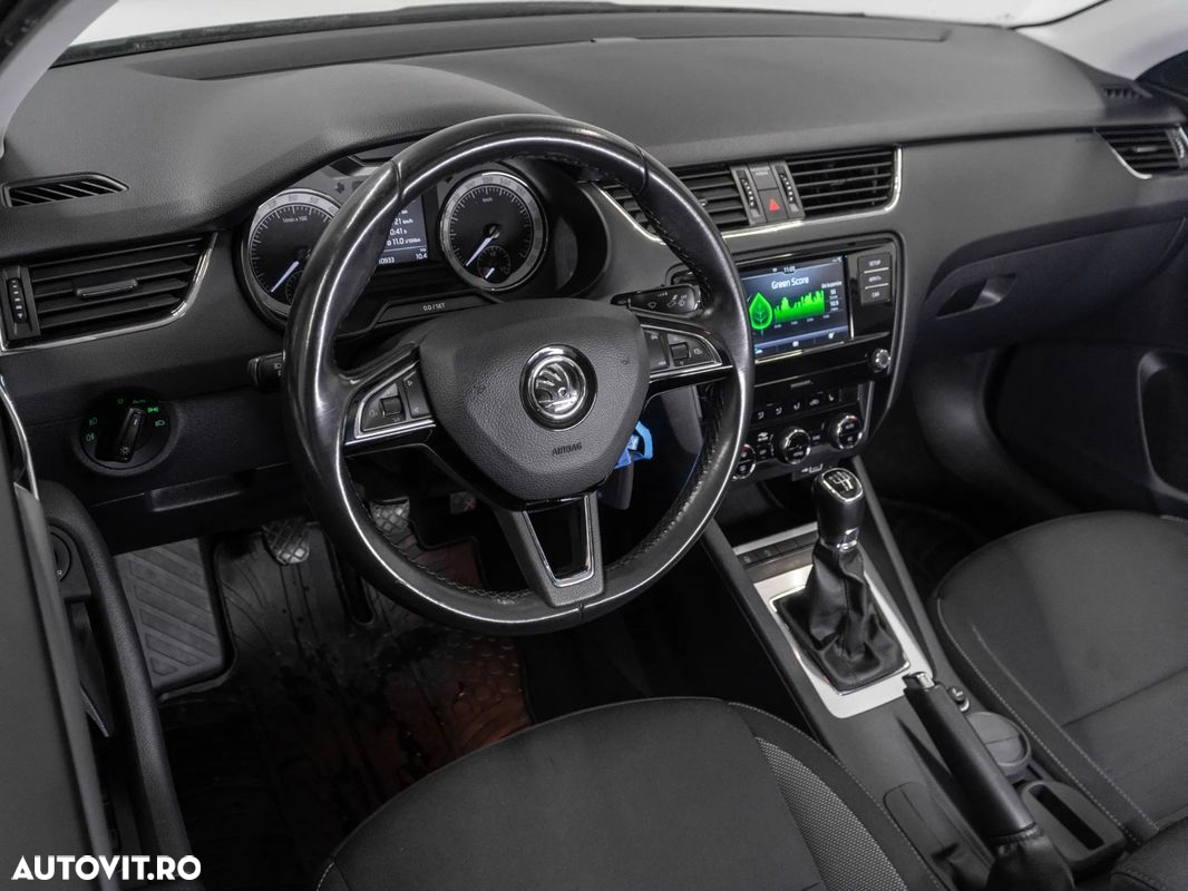 Skoda Octavia - 10