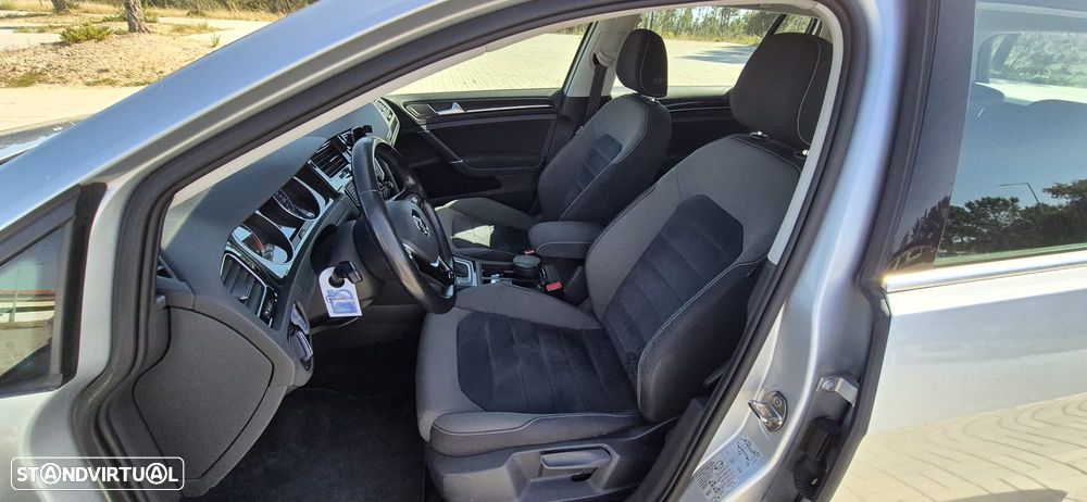 VW Golf Variant 2.0 TDi Highline DSG 119g - 7