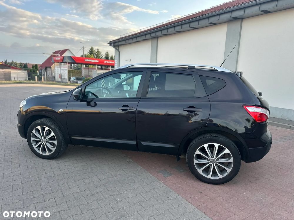 Nissan Qashqai 2.0 4x4 Tekna CVT - 4