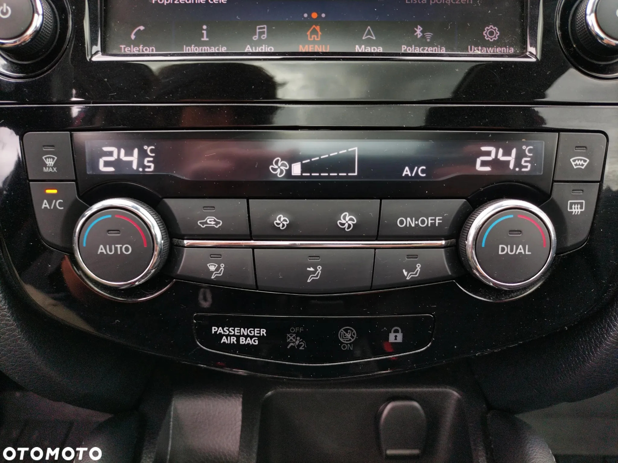 Nissan Qashqai 1.3 DIG-T N-Connecta DCT - 23