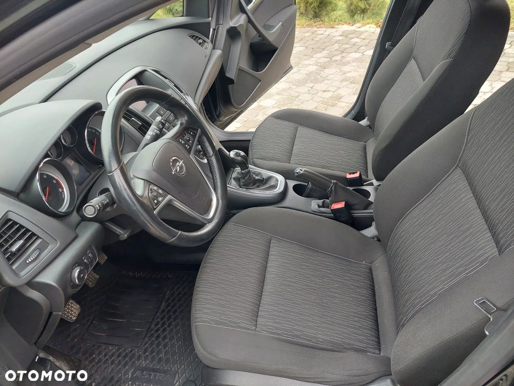 Opel Astra IV 1.6 CDTI Energy - 16