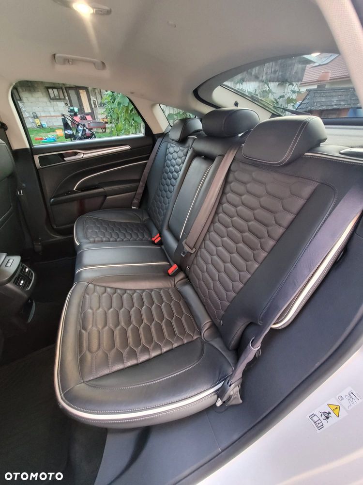 Ford Mondeo Vignale 2.0 TDCi 4WD PowerShift - 35