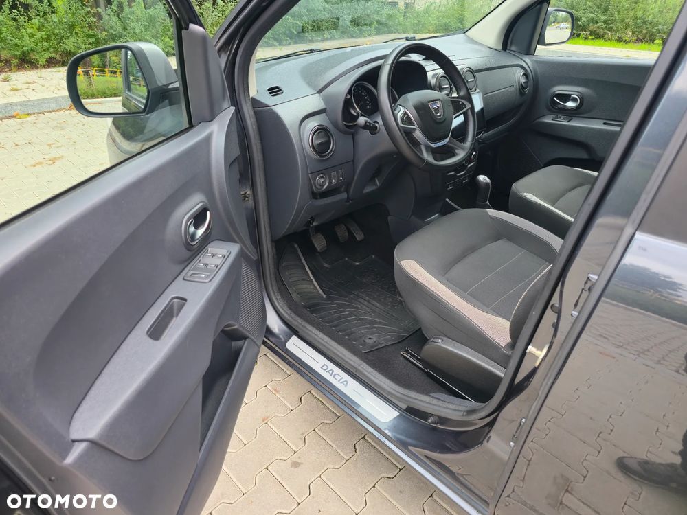 Dacia Lodgy dCi 90 Essential - 8
