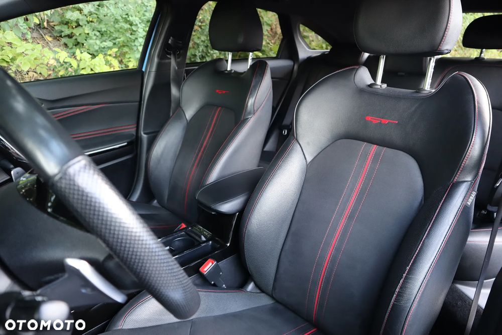 Kia ProCeed - 16