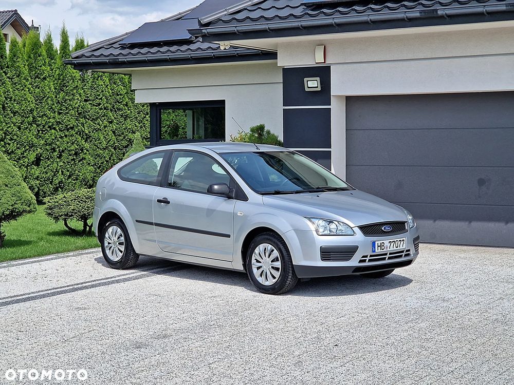 Ford Focus 1.6 16V Ambiente - 20