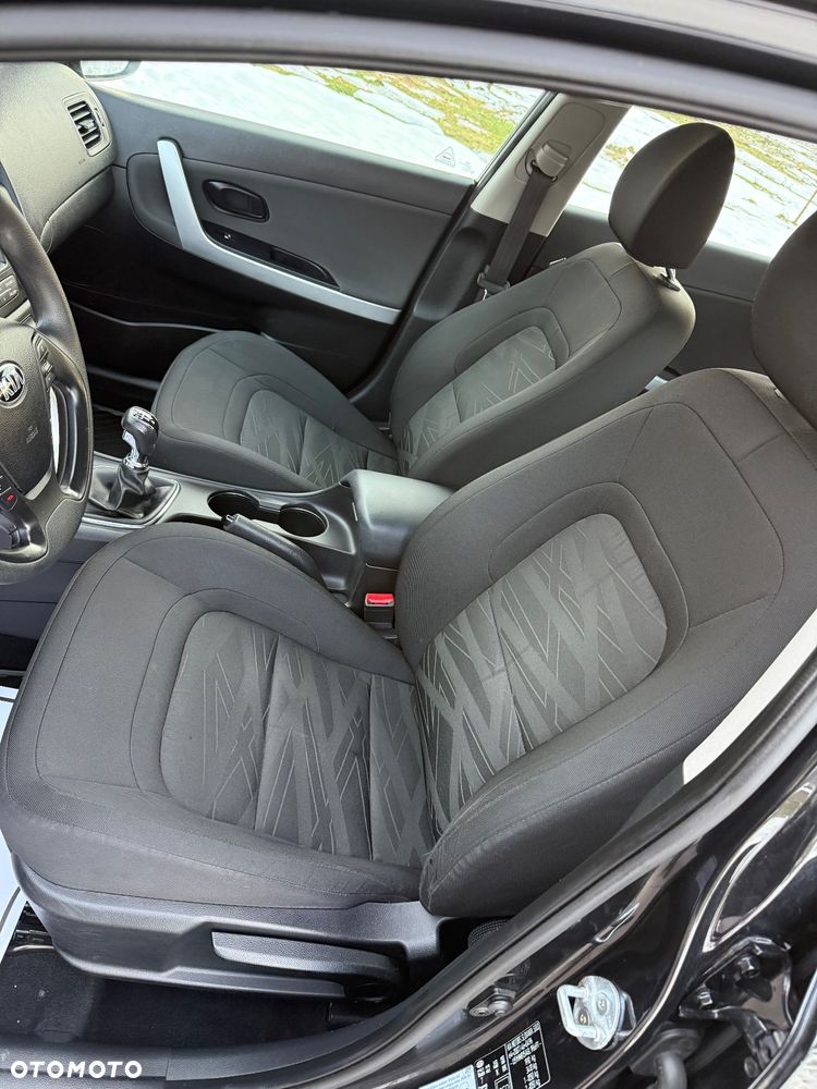 Kia Ceed 1.4 CRDi 90 Vision - 11