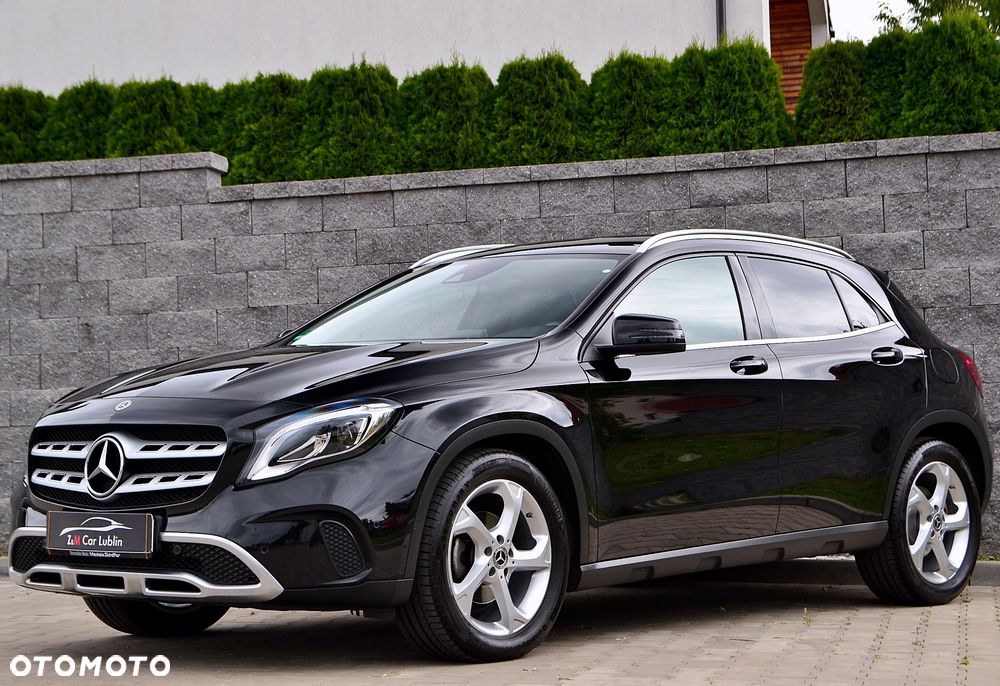 Mercedes-Benz GLA 200 Urban - 9