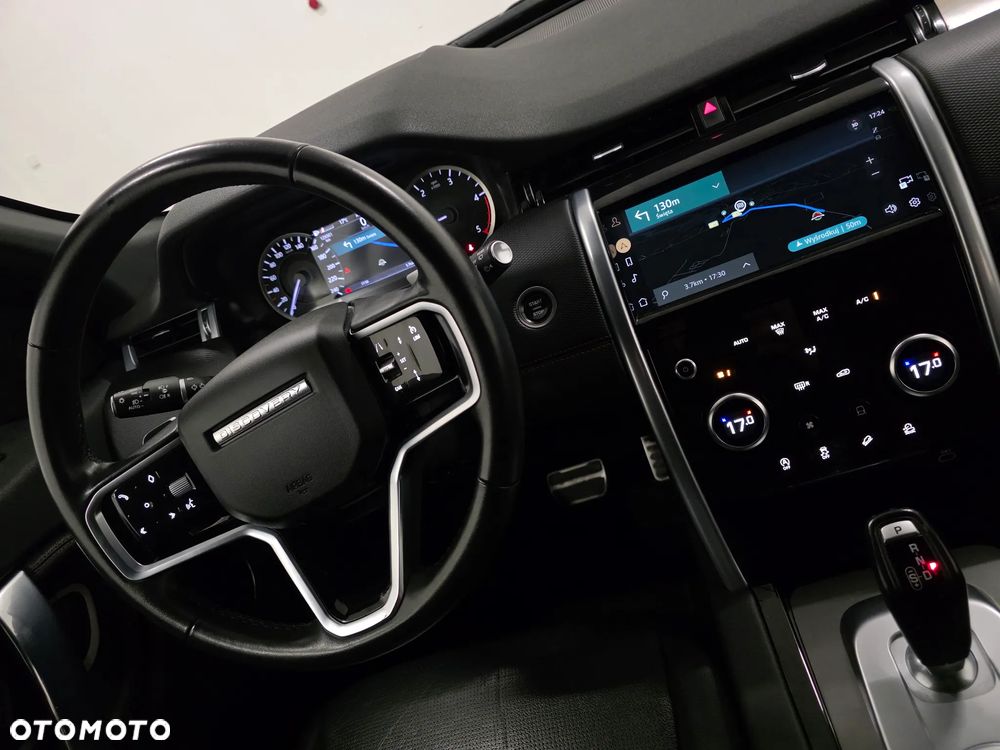 Land Rover Discovery Sport - 8