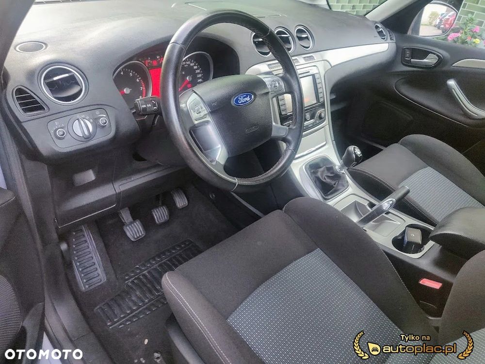 Ford S-Max - 15