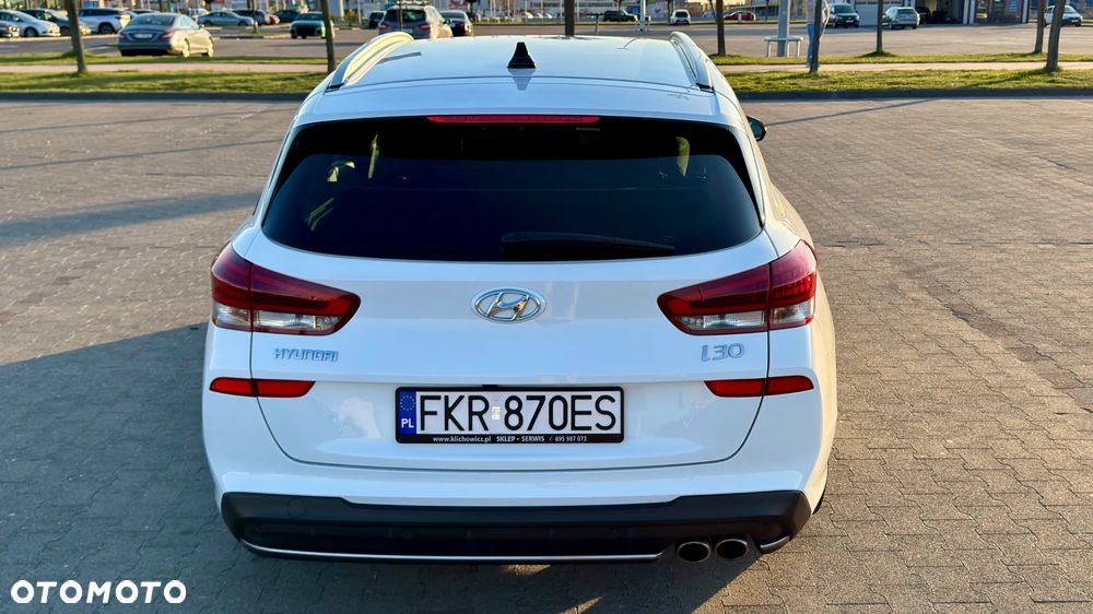 Hyundai i30 1.6 CRDI 48V-Hybrid N-Line - 12