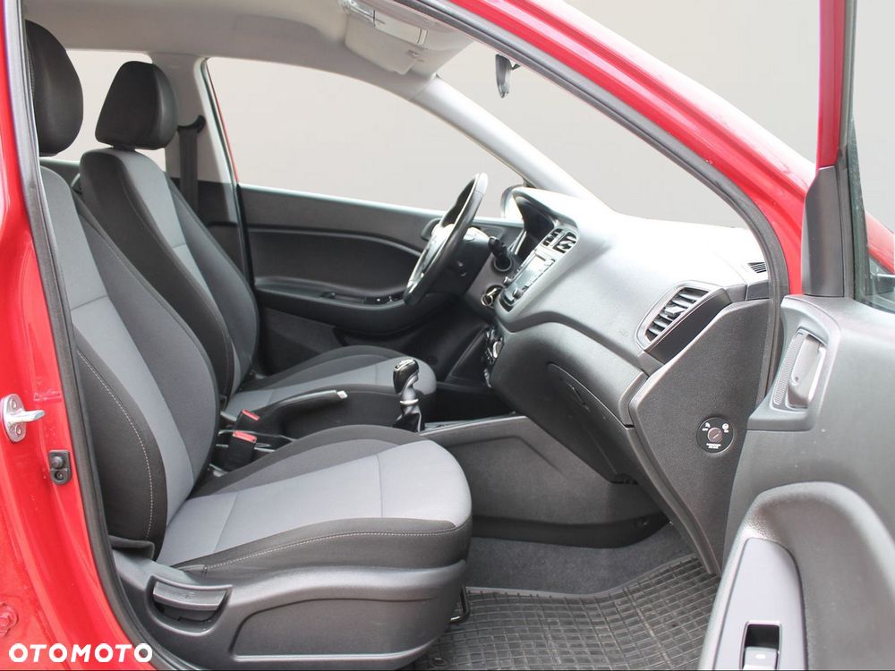 Hyundai i20 blue 1.0 T-GDI Passion Plus - 12