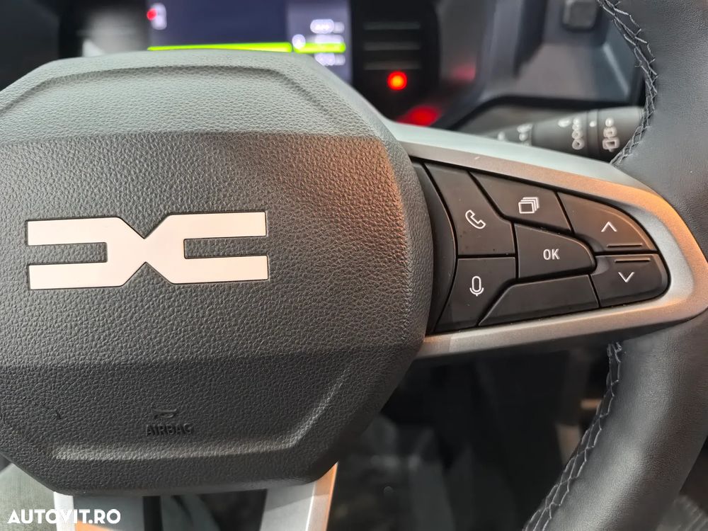 Dacia Duster HEV 140 Journey - 14