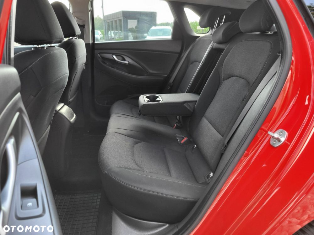 Hyundai i30 1.6 D Comfort - 17