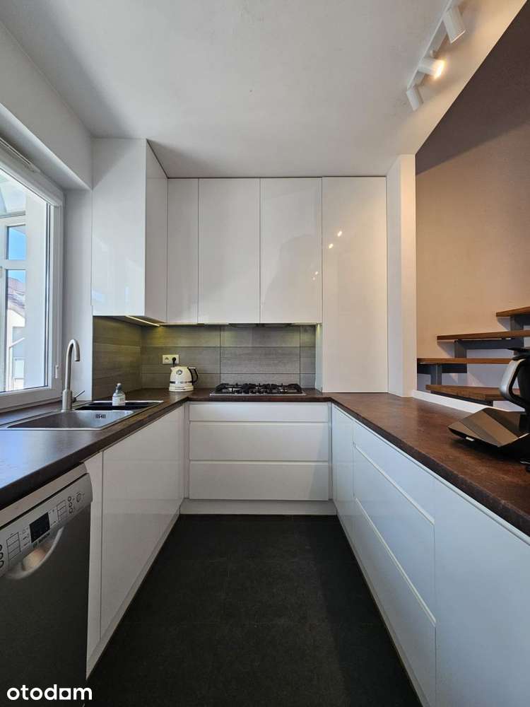 Mieszkanie 102 m² z ogródkiem, garażem i oranżerii
