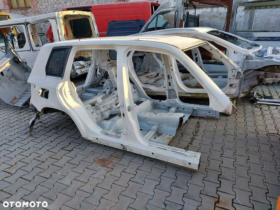 MERCEDES GLK X204 ĆWIARTKA TYŁ DACH WANNA - 1