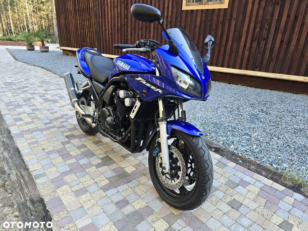 Yamaha Inny - 16