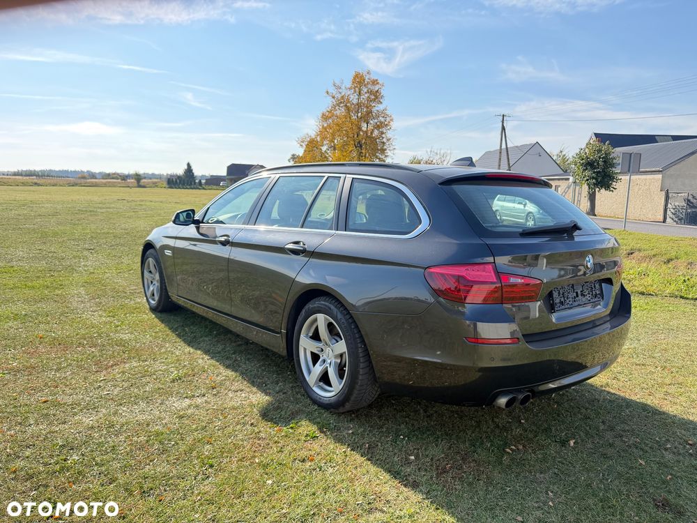 BMW Seria 5 520i Modern Line - 31