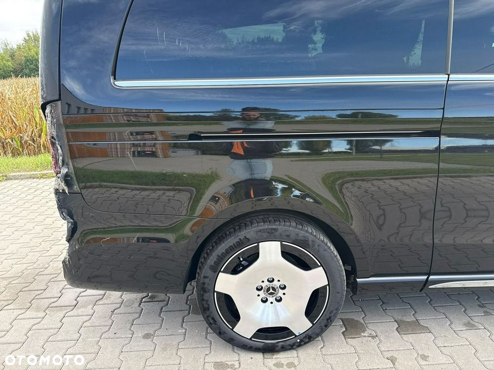 Mercedes-Benz Klasa V 300 d extralang 4Matic 9G-TRONIC Exclusive - 18