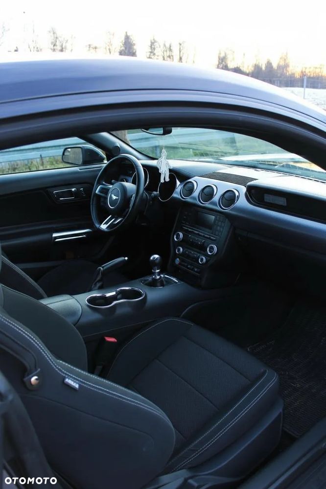 Ford Mustang 5.0 Ti-VCT V8 GT - 7
