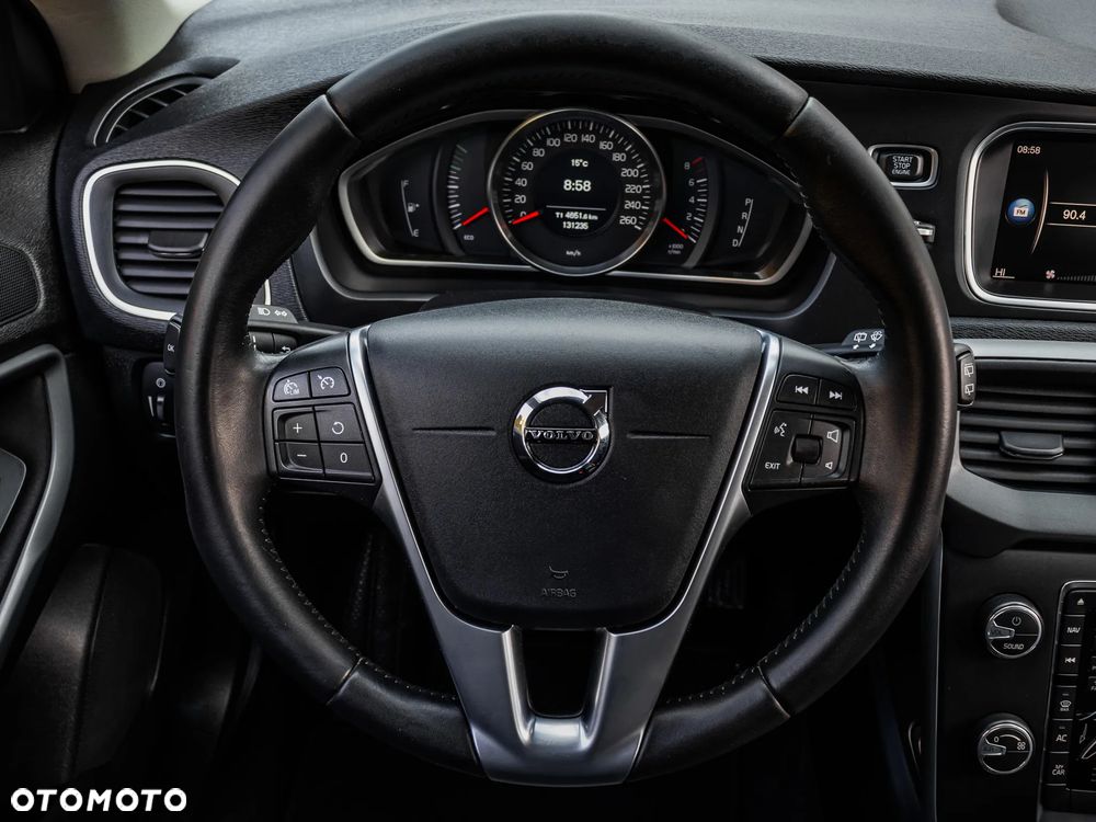 Volvo V40 T2 Drive-E Momentum - 18