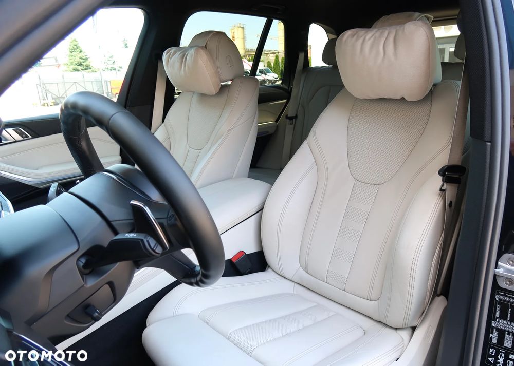 BMW X5 xDrive40i - 24